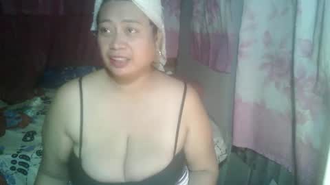 Snapshot of miss_v0lcan0 chatting on October 27, 12:31 pm miss v0lcan0 online show from October 27, 12:31 pm