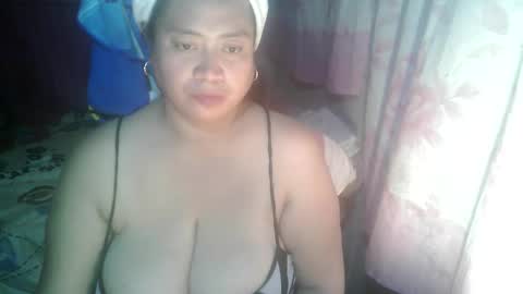 Snapshot of miss_v0lcan0 chatting on November 5, 10:48 am miss v0lcan0 online show from November 5, 10:48 am