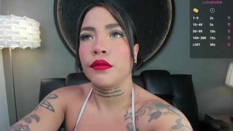 Vaiolette online show from February 1, 10:59 am