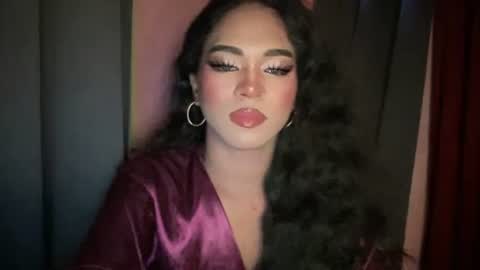 miss_veron_xoxo online show from December 14, 9:41 pm