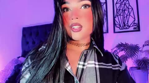 miss_zz online show from December 4, 4:27 pm