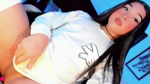 miss_zz online show from March 13, 7:20 pm