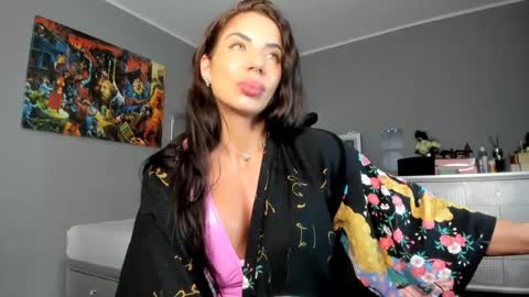 Snapshot of missale chatting on March 7, 3:18 pm Alesyamuscledoll online show from March 7, 3:18 pm