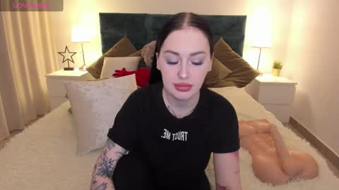 Snapshot of missangellina chatting on January 16, 3:45 am Angelina online show from January 16, 3:45 am