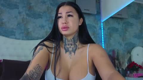 Snapshot of missangellxx chatting on September 24, 8:28 am missangellxx online show from September 24, 8:28 am