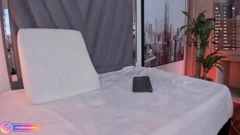 Snapshot of missatenea2 chatting on January 26, 3:58 pm Laura online show from January 26, 3:58 pm