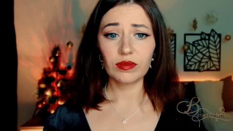 The divine Beverly online show from January 1, 6:49 pm