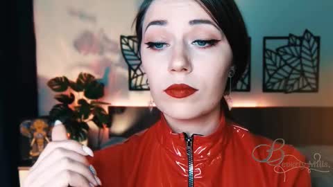 The divine Beverly online show from February 15, 8:44 am