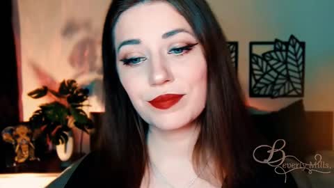 The divine Beverly online show from March 6, 2:40 pm