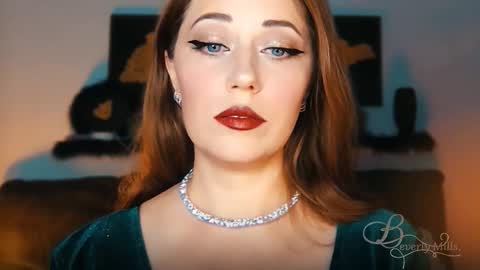 The divine Beverly online show from September 18, 8:11 pm