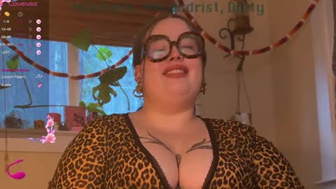 Snapshot of missbika chatting on January 3, 8:54 pm Miss Bika online show from January 3, 8:54 pm