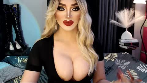 PRIESTESS CHANNEL online show from March 4, 9:00 pm