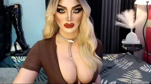 PRIESTESS CHANNEL online show from March 11, 4:54 am