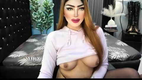 PRIESTESS CHANNEL online show from October 17, 5:59 pm