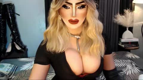 PRIESTESS CHANNEL online show from November 5, 9:42 am