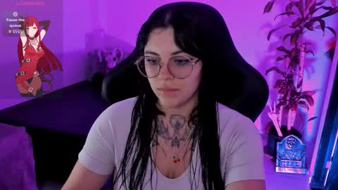 Snapshot of misscharlottte_18 chatting on October 12, 1:04 am Missy Charlottte. Hey remember to give me a thumbs up ty online show from October 12, 1:04 am
