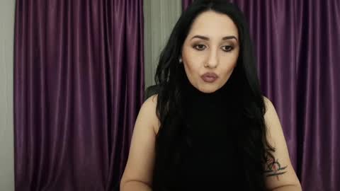 Snapshot of missdyaa chatting on February 1, 12:29 am Miss online show from February 1, 12:29 am