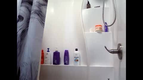 Snapshot of misseeva chatting on December 24, 10:06 pm MissEeva online show from December 24, 10:06 pm