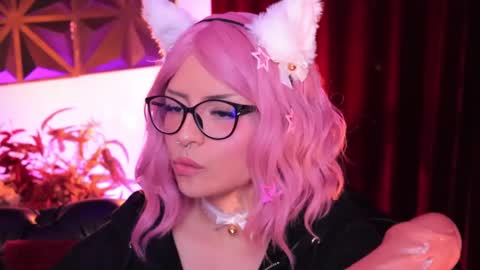 Snapshot of misselektra__ chatting on February 13, 7:45 am ELEKTRA online show from February 13, 7:45 am