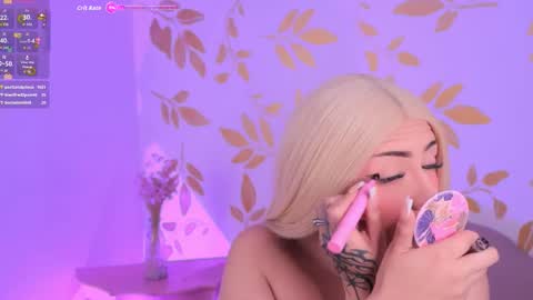 Snapshot of misselektra__ chatting on November 5, 4:01 am ELEKTRA online show from November 5, 4:01 am