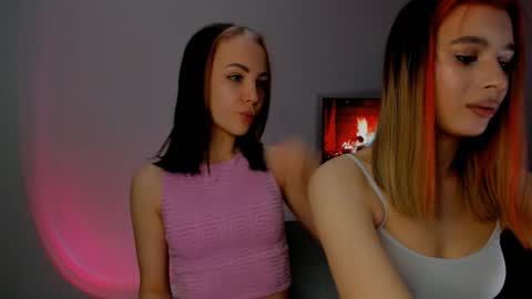 Snapshot of misseliss chatting on January 25, 9:04 pm Hello dear my name Elisa online show from January 25, 9:04 pm