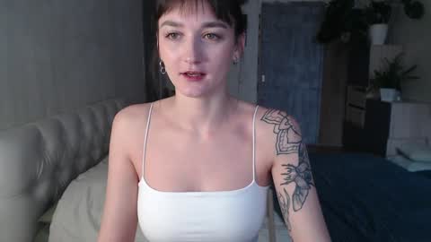 missfiti online show from January 25, 9:04 am