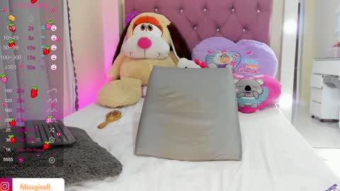 Snapshot of missgissel chatting on January 28, 6:49 pm Gisell Gigi online show from January 28, 6:49 pm
