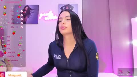 Snapshot of missgissel chatting on March 8, 2:30 pm Gisell Gigi online show from March 8, 2:30 pm