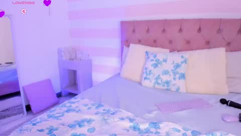 Melany Hiller online show from March 4, 9:40 am