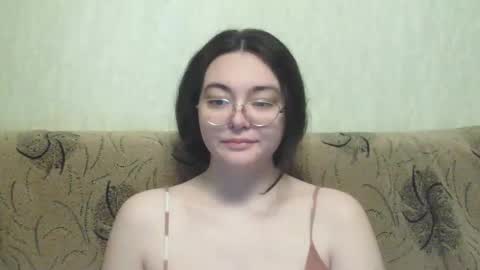 Snapshot of missis_mona chatting on March 9, 7:59 pm missis mona online show from March 9, 7:59 pm