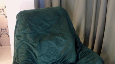 Snapshot of missjenny7 chatting on November 21, 11:25 pm MissJenny7 online show from November 21, 11:25 pm