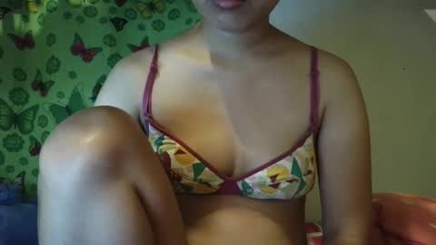 Jona online show from February 4, 4:46 pm