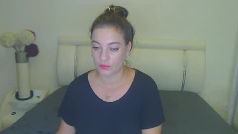 Snapshot of misskhloe chatting on September 12, 7:58 pm Khloe online show from September 12, 7:58 pm