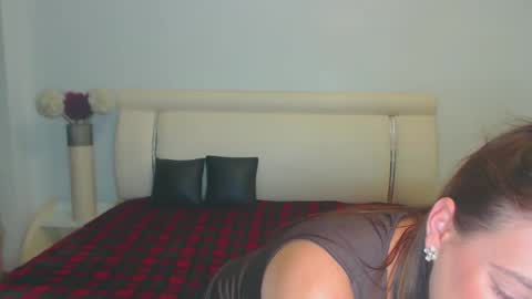 Snapshot of misskhloe chatting on September 27, 2:27 am Khloe online show from September 27, 2:27 am