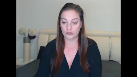 Snapshot of misskhloe chatting on December 21, 5:20 pm Khloe online show from December 21, 5:20 pm