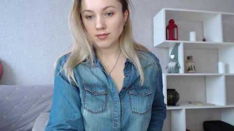 Snapshot of missliliian chatting on February 11, 8:05 am MissLi online show from February 11, 8:05 am