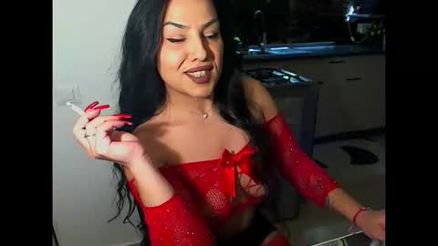 misslily08 online show from March 3, 9:21 pm