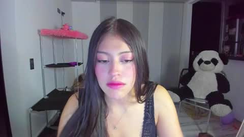 missloren333 online show from January 5, 3:22 am