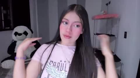 missloren333 online show from January 20, 8:52 am