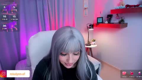 i am lyn online show from March 1, 6:37 am