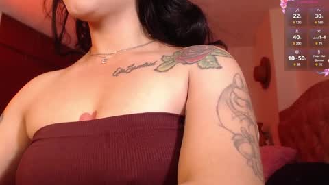 missmariana_ online show from April 9, 11:43 pm