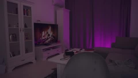 Snapshot of missmerciless chatting on December 3, 7:27 am LUXXANDRA online show from December 3, 7:27 am