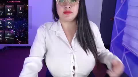 Miia online show from November 12, 3:12 pm