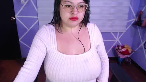 Miia online show from January 16, 2:54 pm