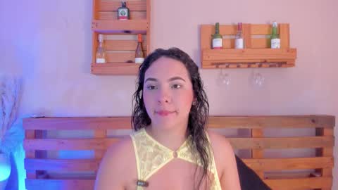 Mia  online show from November 22, 11:42 am