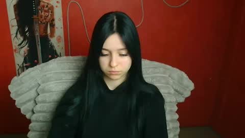 Mia online show from March 9, 12:31 pm