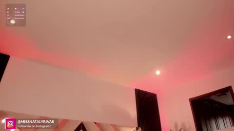 Snapshot of missnataly_ chatting on November 20, 1:11 pm Nataly Rivas online show from November 20, 1:11 pm