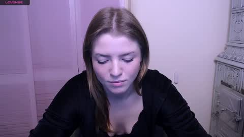 Olivia online show from December 17, 1:38 pm