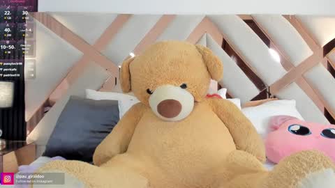 Pau Giraldo online show from January 15, 12:41 am