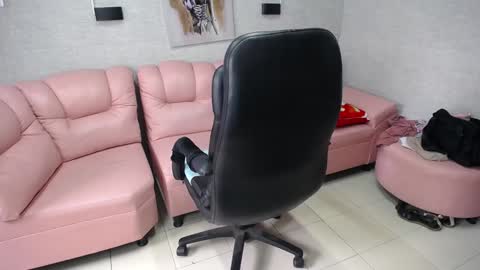 Penelope online show from December 30, 3:35 pm